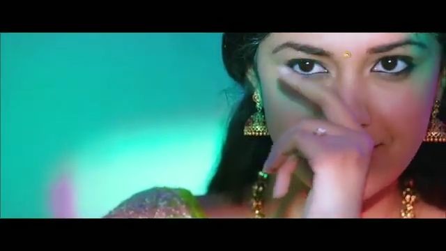 Keerthy Suresh Romantic Tamil Love Video Song Status video download